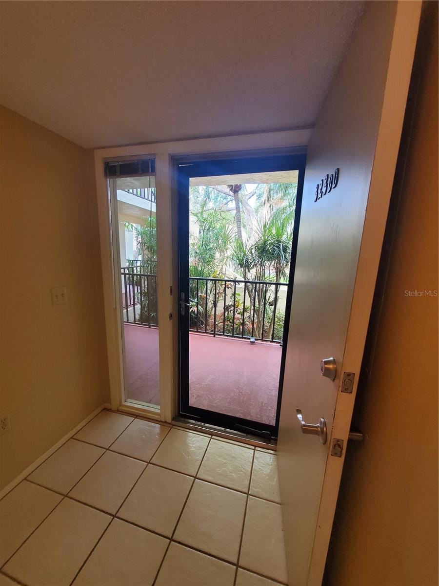 6466 SEAGULL DR #323, BRADENTON, FL, 34210