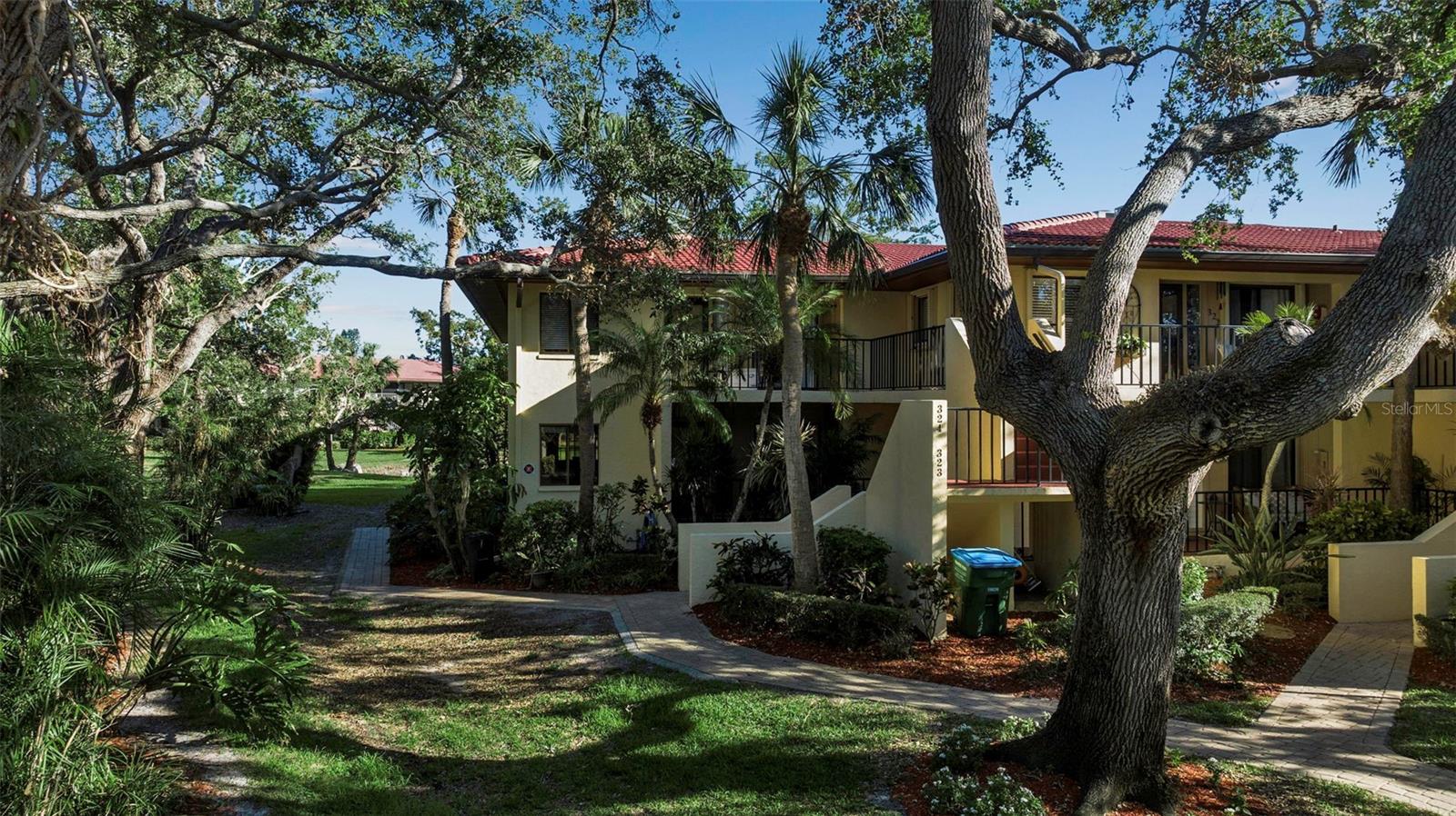 6466 SEAGULL DR #323, BRADENTON, FL, 34210