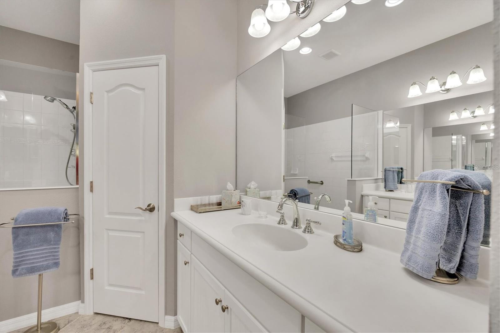 1222 COLLIER PL, VENICE, FL, 34293