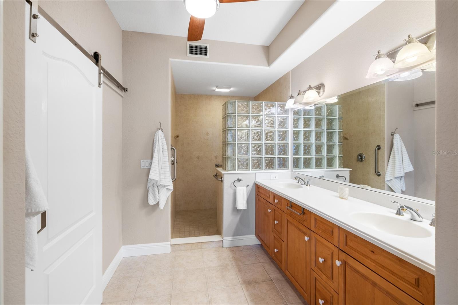 157 TAMPA AVE #707, VENICE, FL, 34285