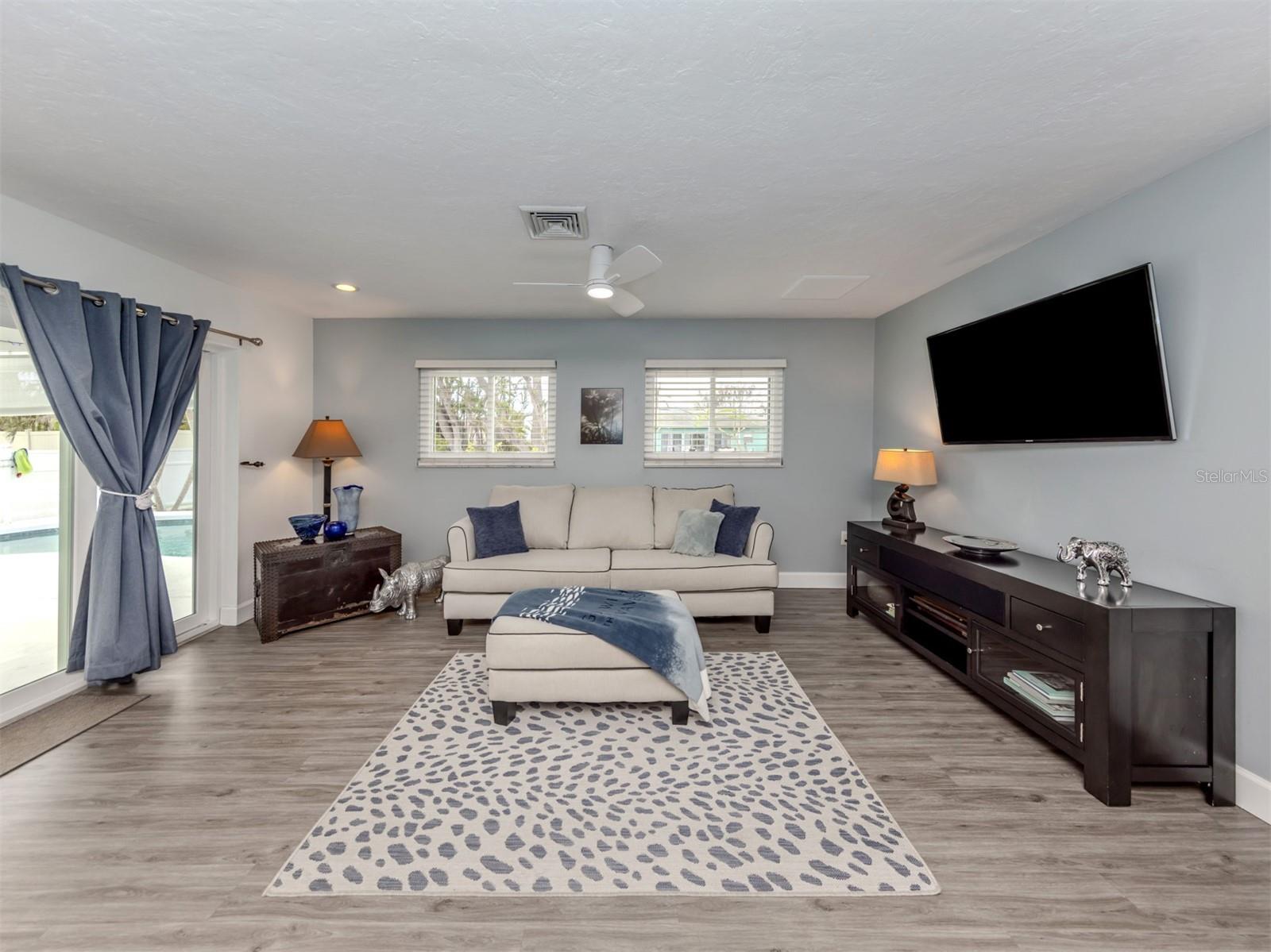 514 PALM AVE, NOKOMIS, FL, 34275