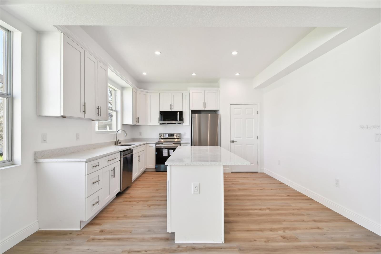 2511 AVENUE E SW, WINTER HAVEN, FL, 33880