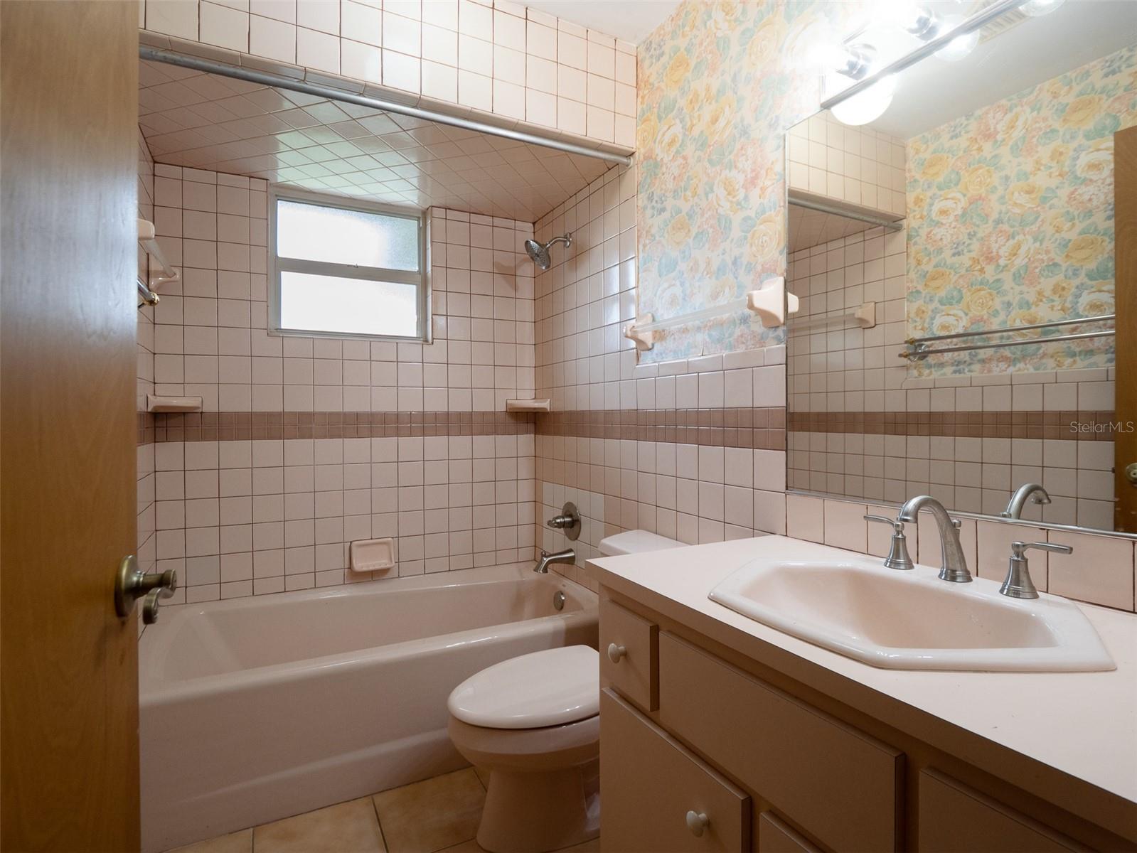 OM688360 Property Photo