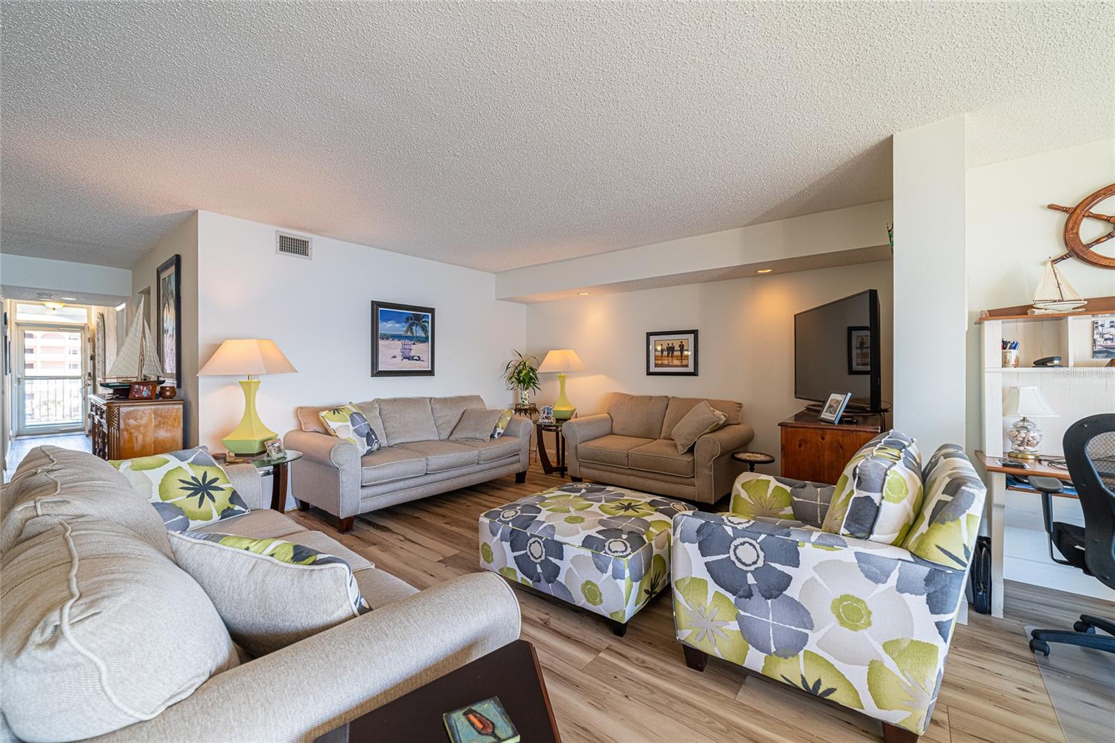 6020 SHORE BLVD S #406, GULFPORT, FL, 33707