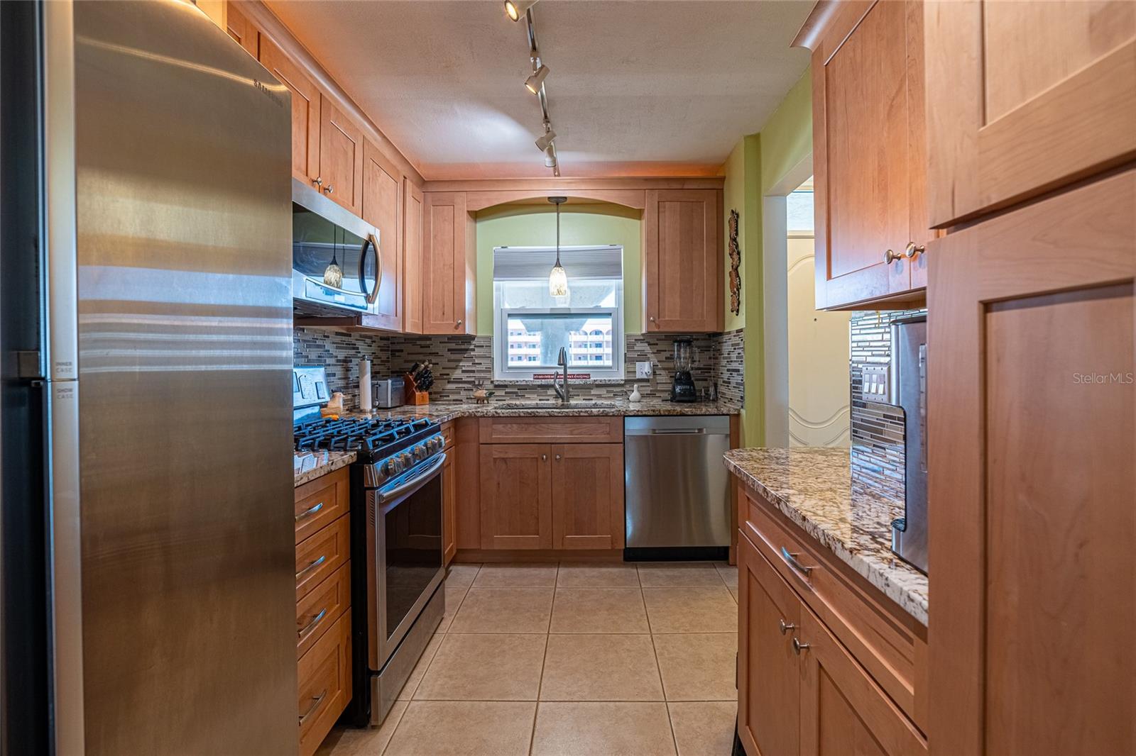 6020 SHORE BLVD S #406, GULFPORT, FL, 33707