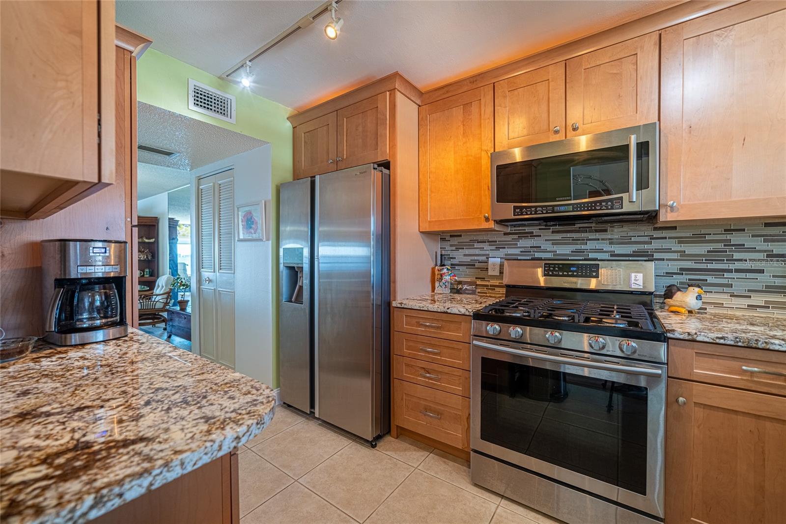 6020 SHORE BLVD S #406, GULFPORT, FL, 33707