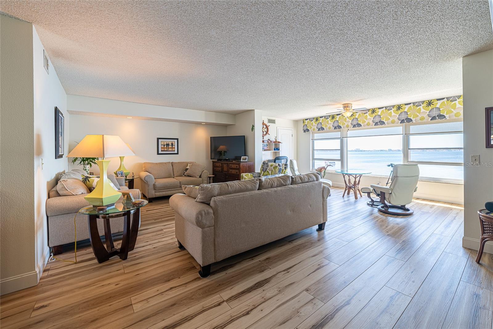 6020 SHORE BLVD S #406, GULFPORT, FL, 33707