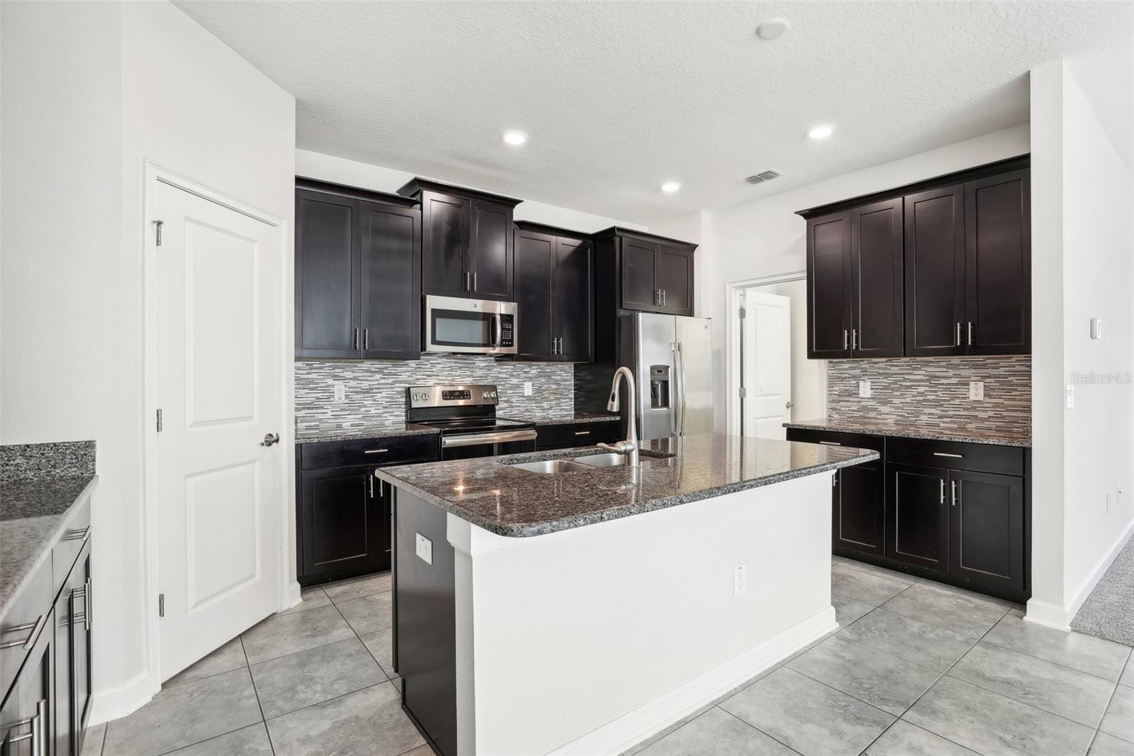 10071 PECAN HICKORY WAY, ORLANDO, FL, 32832