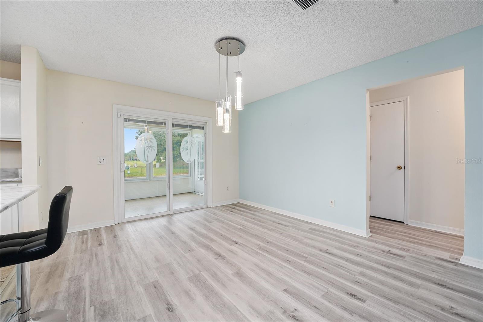 707 HUDSON LN, LADY LAKE, FL, 32159
