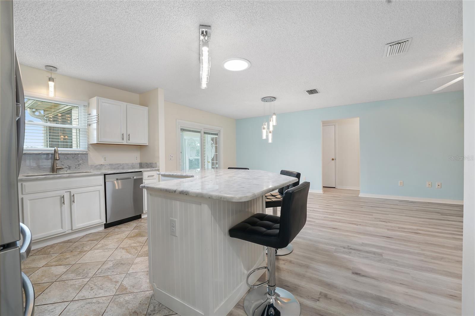 707 HUDSON LN, LADY LAKE, FL, 32159