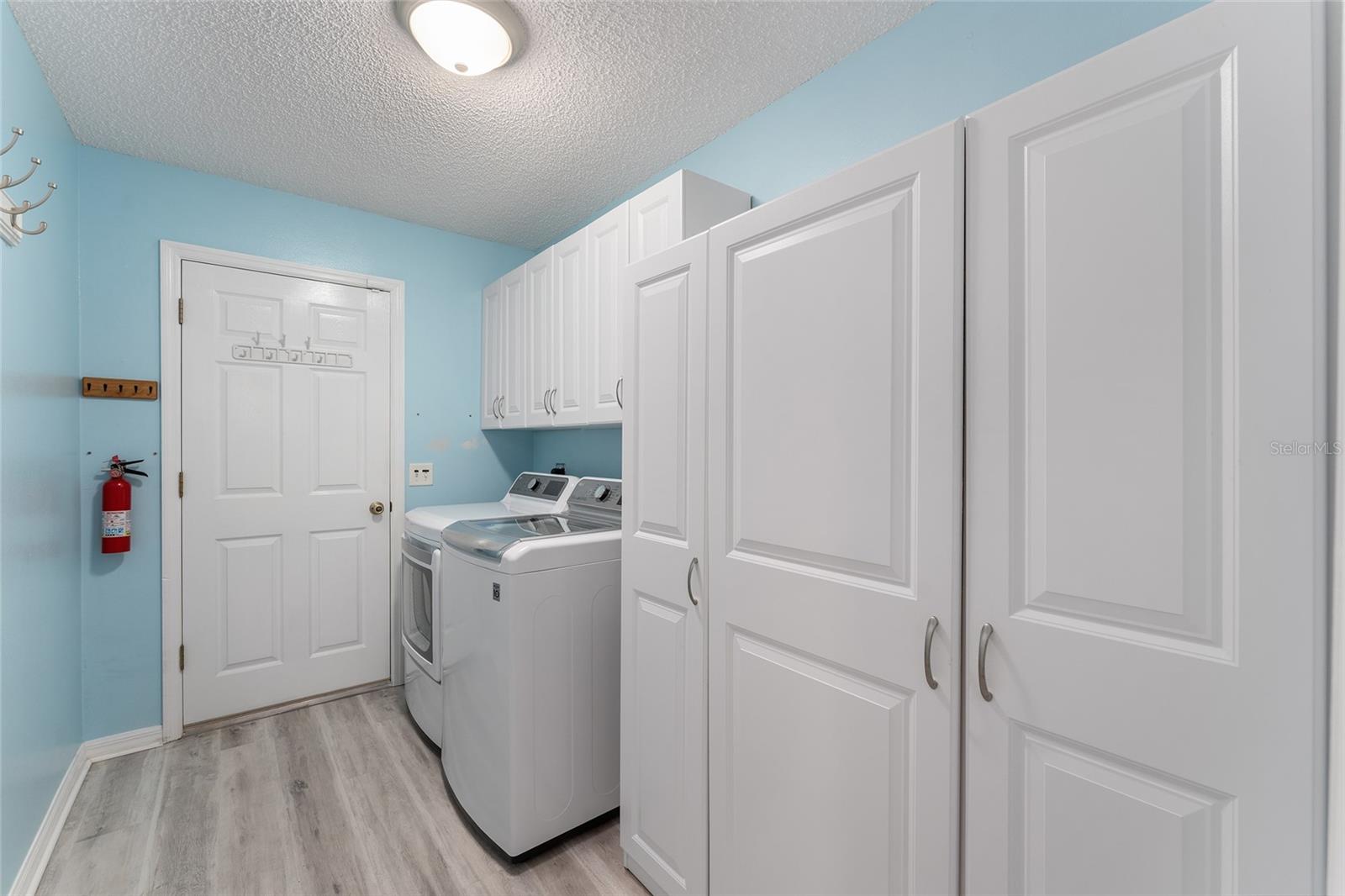 707 HUDSON LN, LADY LAKE, FL, 32159