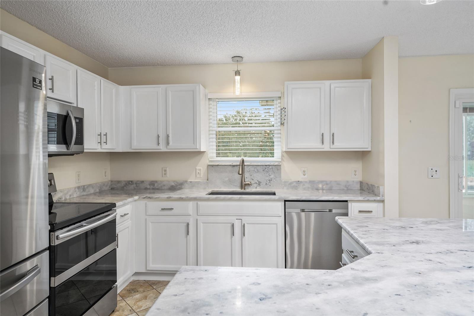 707 HUDSON LN, LADY LAKE, FL, 32159