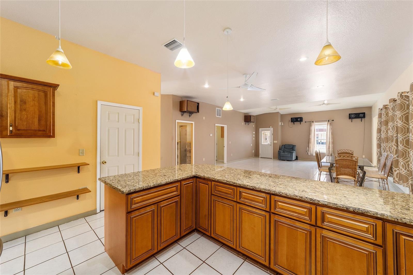 536 MARION OAKS GOLF RD, OCALA, FL, 34473