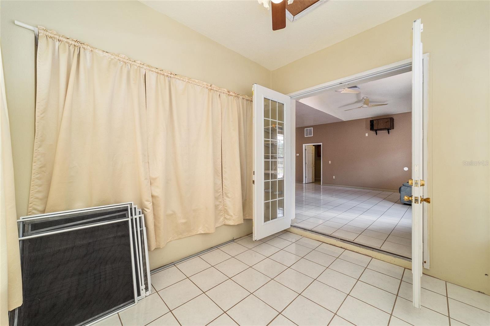 536 MARION OAKS GOLF RD, OCALA, FL, 34473