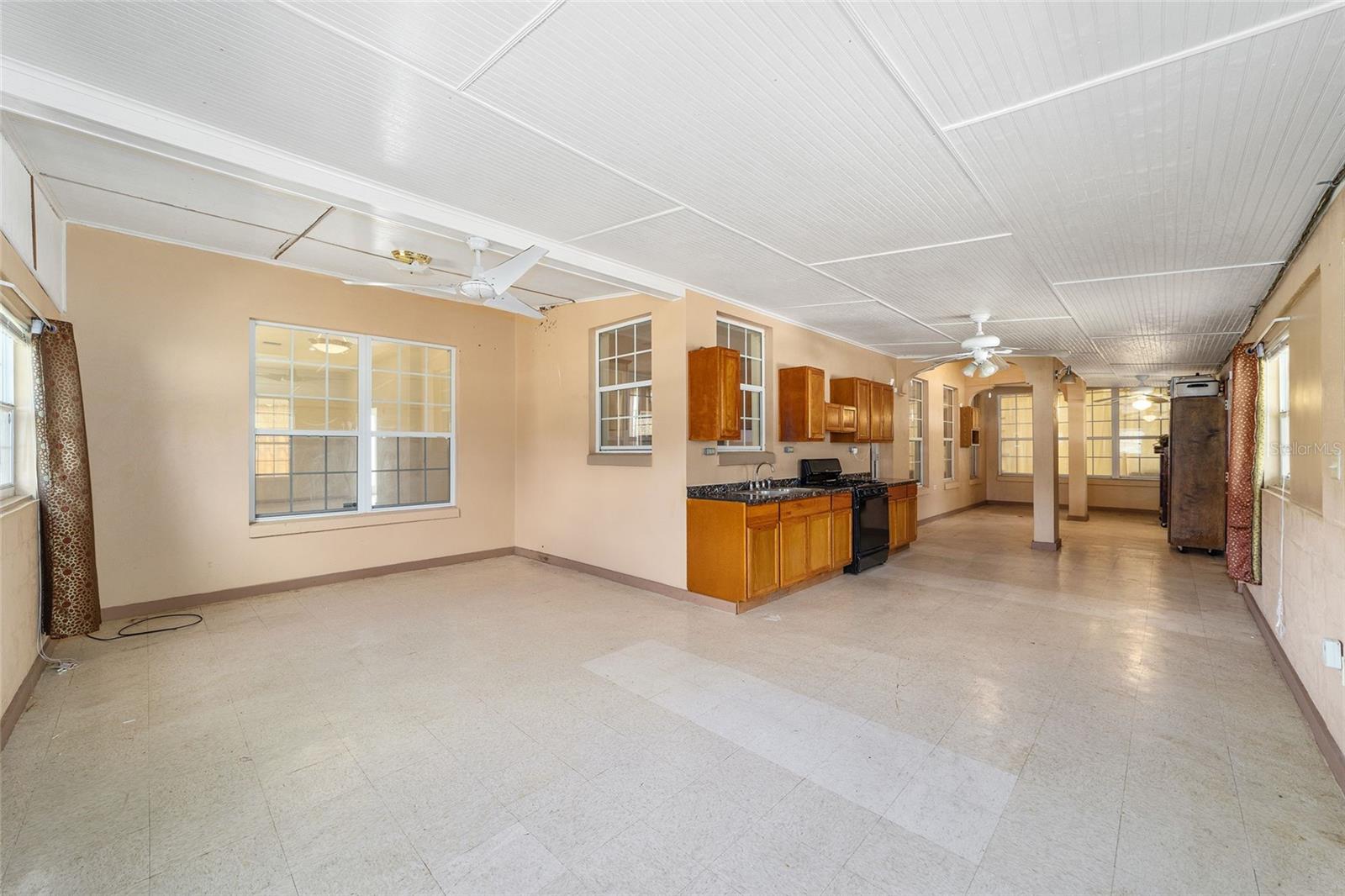 536 MARION OAKS GOLF RD, OCALA, FL, 34473