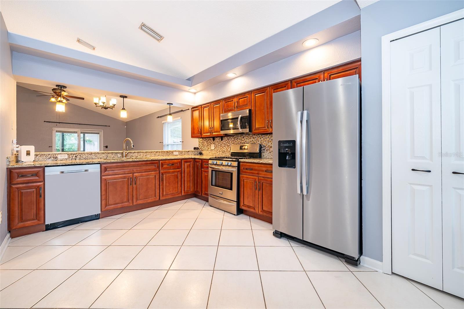 5411 OLD OAK TREE DR, ORLANDO, FL, 32808