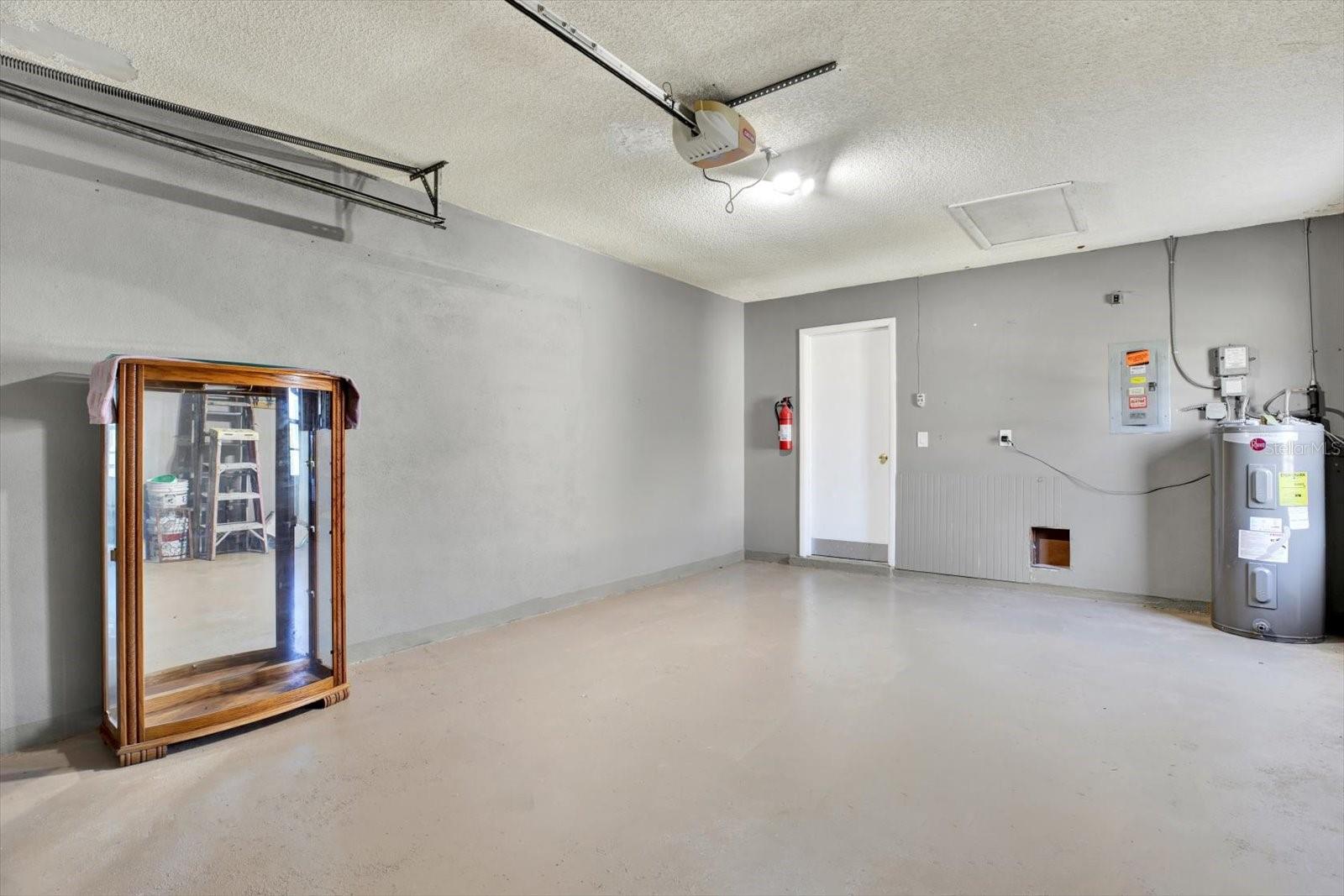 1481 DUNDEE DR, PALM HARBOR, FL, 34684