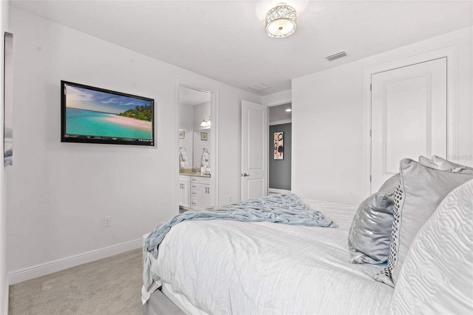 8414 DUNHAM STATION DR, TAMPA, FL, 33647