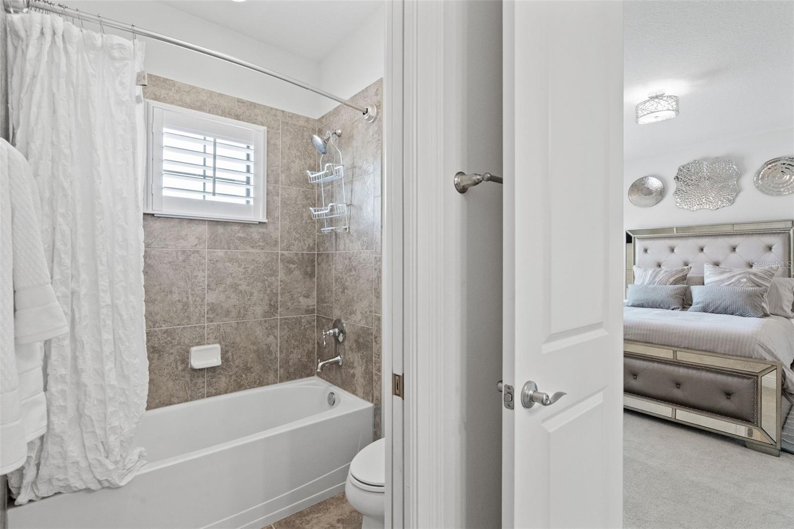 8414 DUNHAM STATION DR, TAMPA, FL, 33647