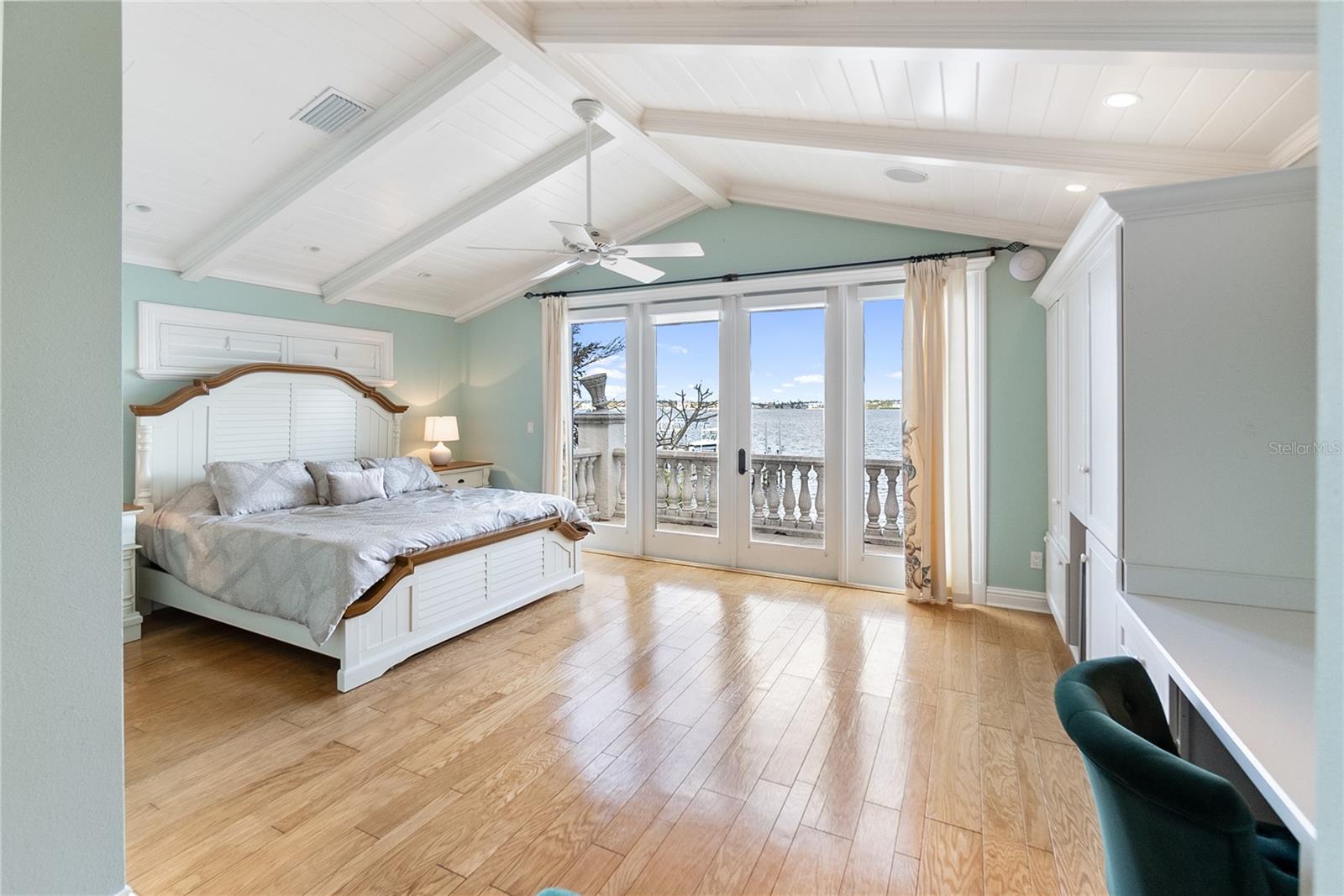 8213 MIDNIGHT PASS RD, SARASOTA, FL, 34242