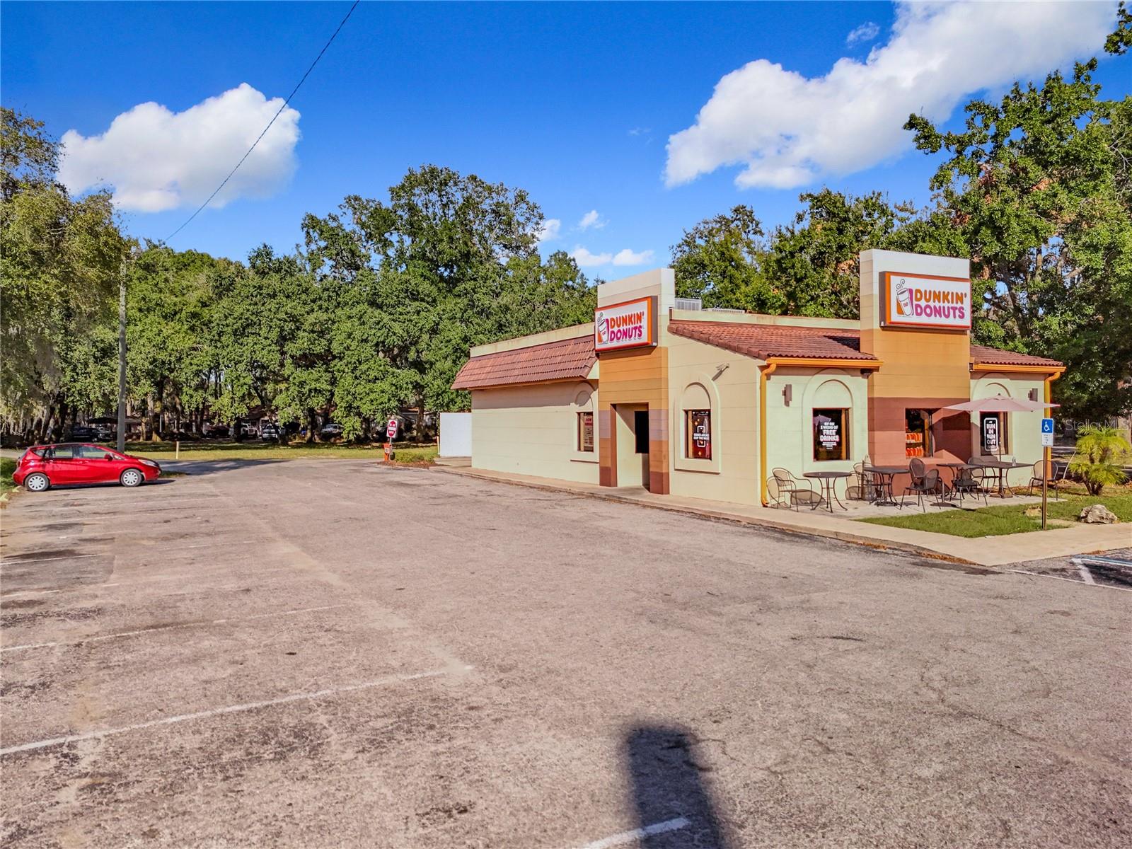 LION LN, TAVARES, FL, 32778