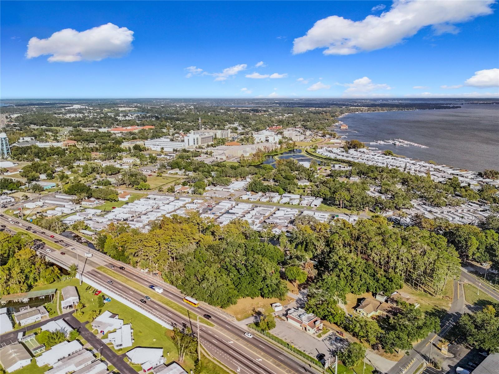 LION LN, TAVARES, FL, 32778