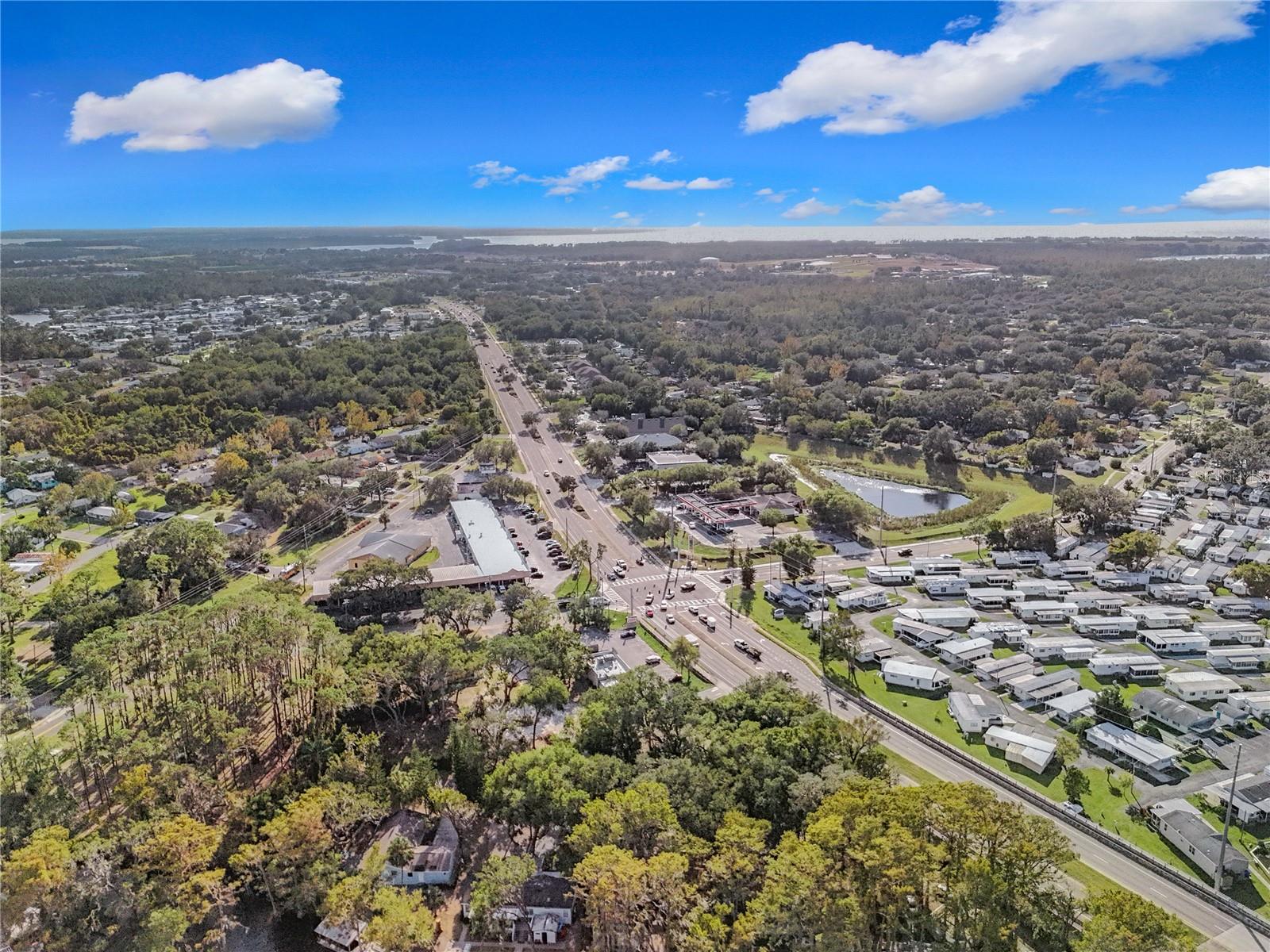 LION LN, TAVARES, FL, 32778