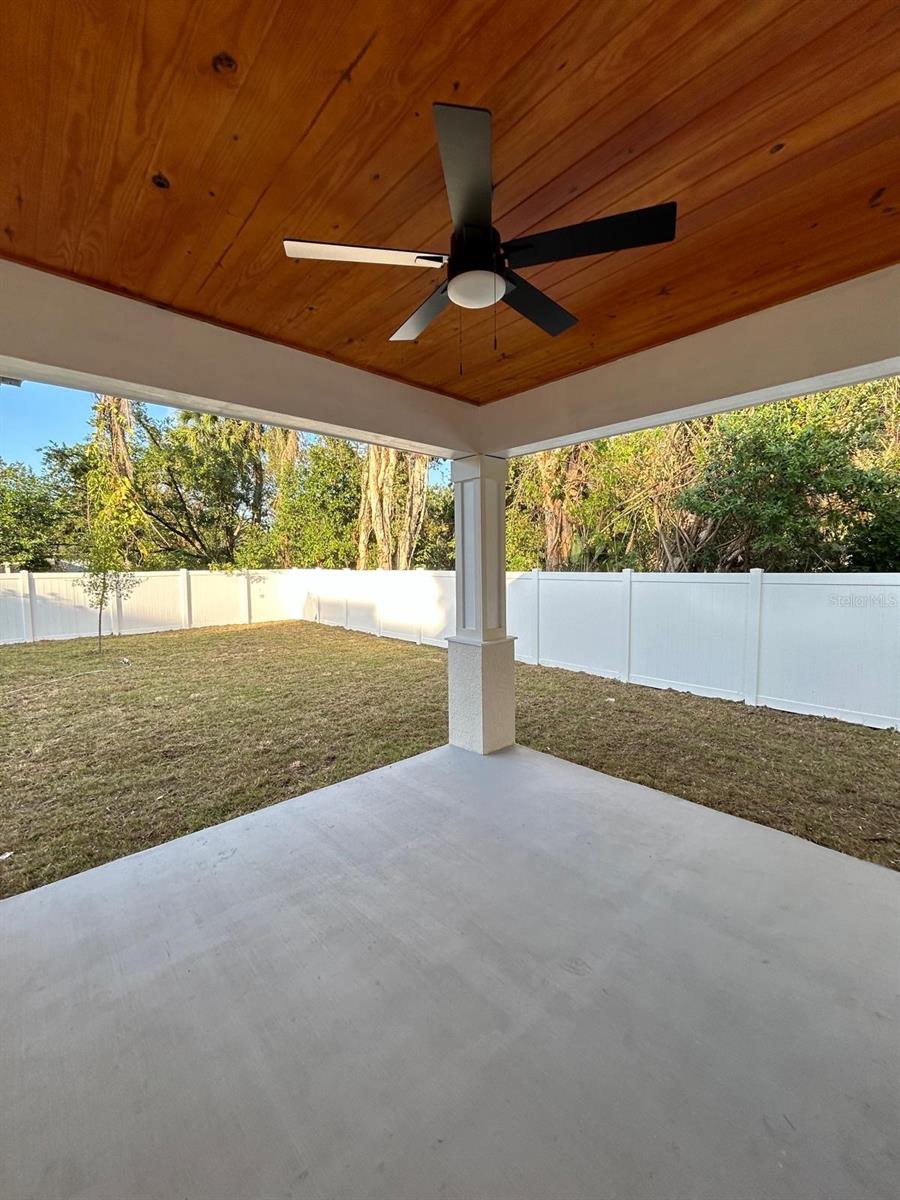 1004 E SLIGH AVE, TAMPA, FL, 33604