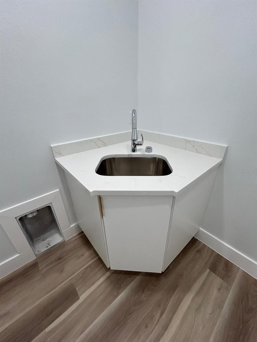 1004 E SLIGH AVE, TAMPA, FL, 33604