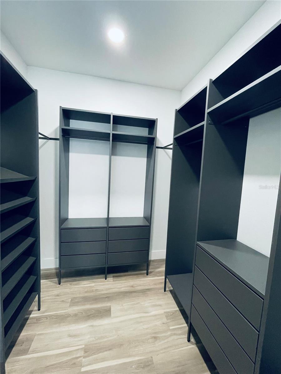 1004 E SLIGH AVE, TAMPA, FL, 33604