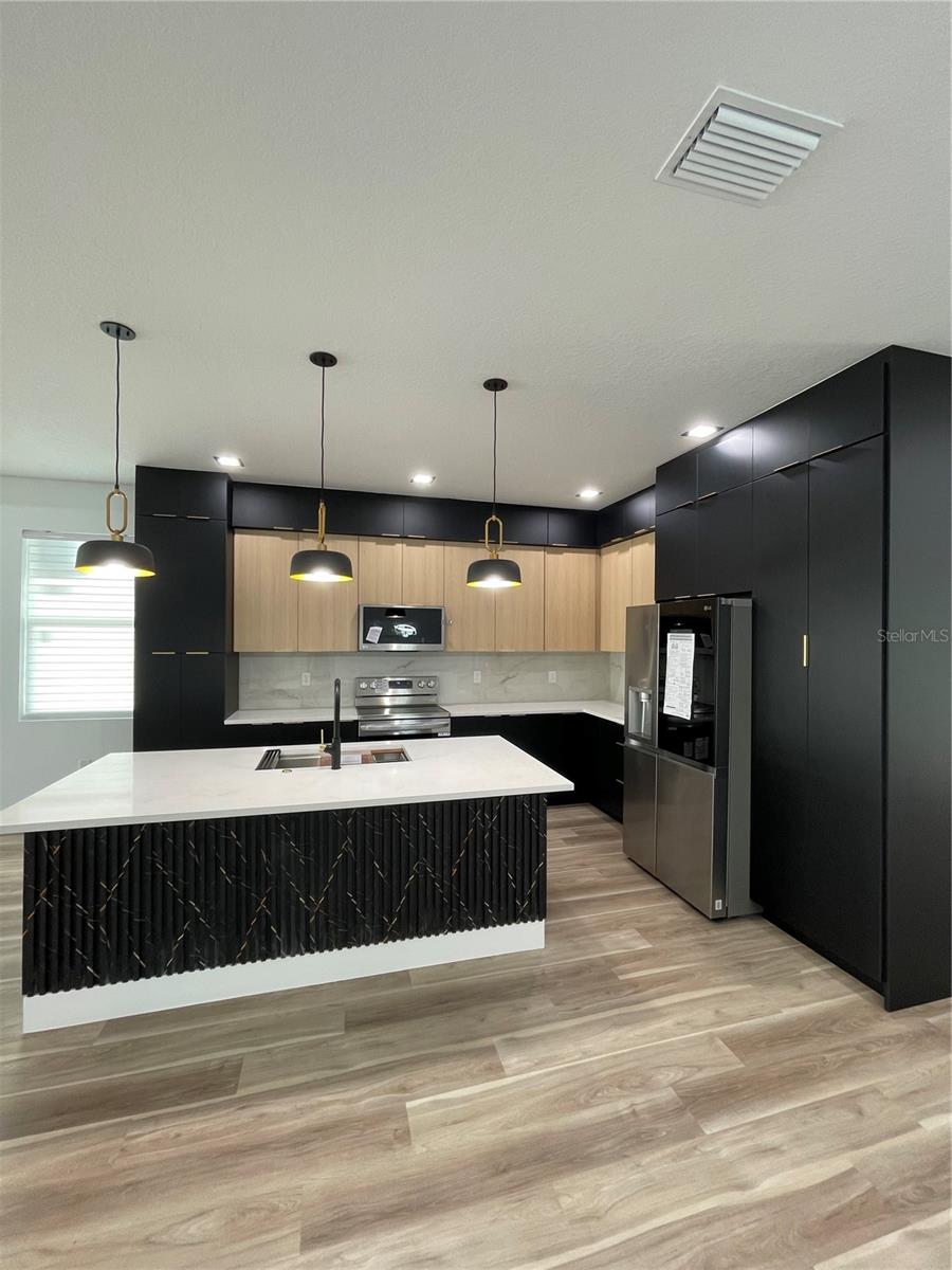 1004 E SLIGH AVE, TAMPA, FL, 33604