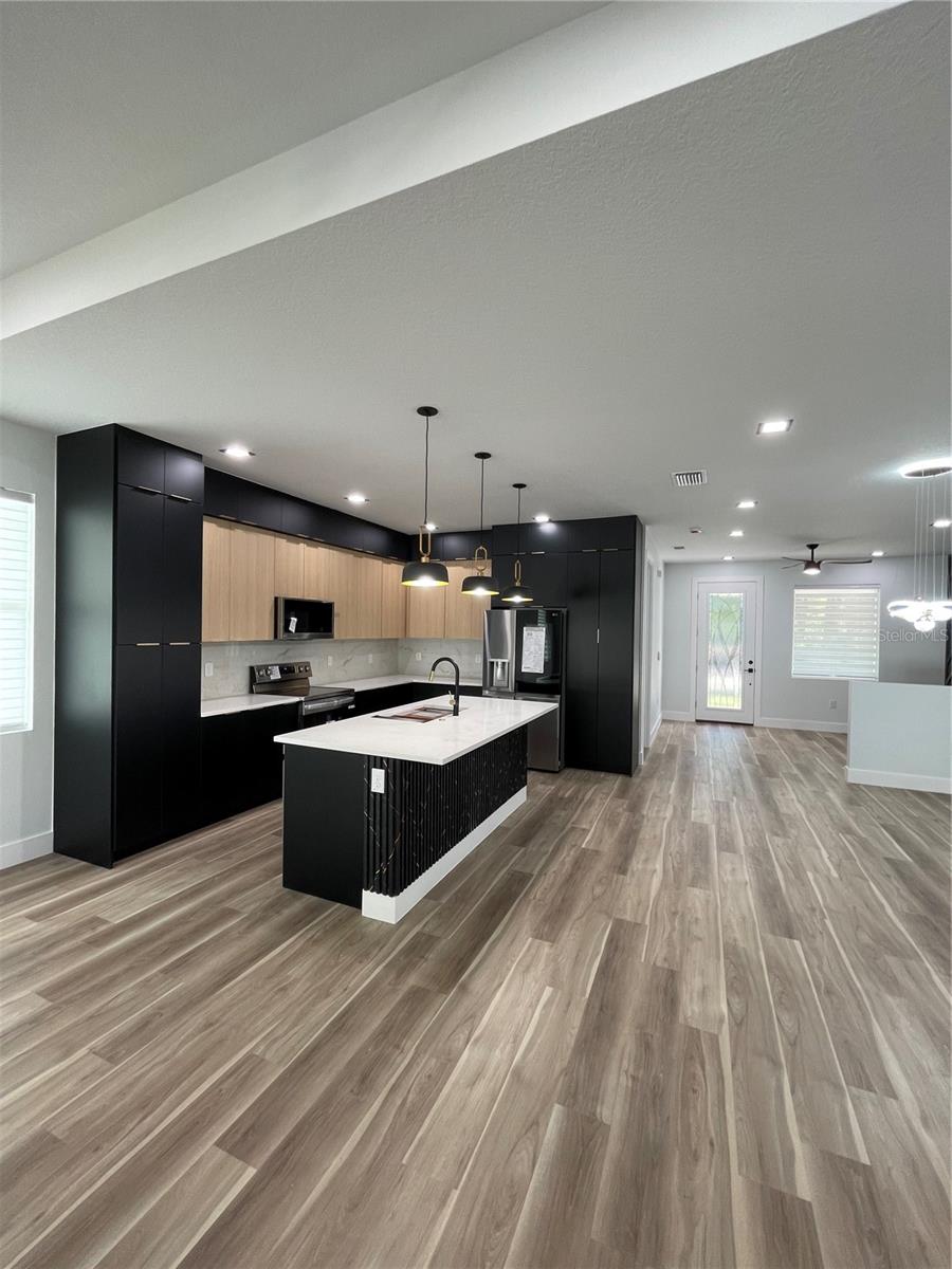 1004 E SLIGH AVE, TAMPA, FL, 33604