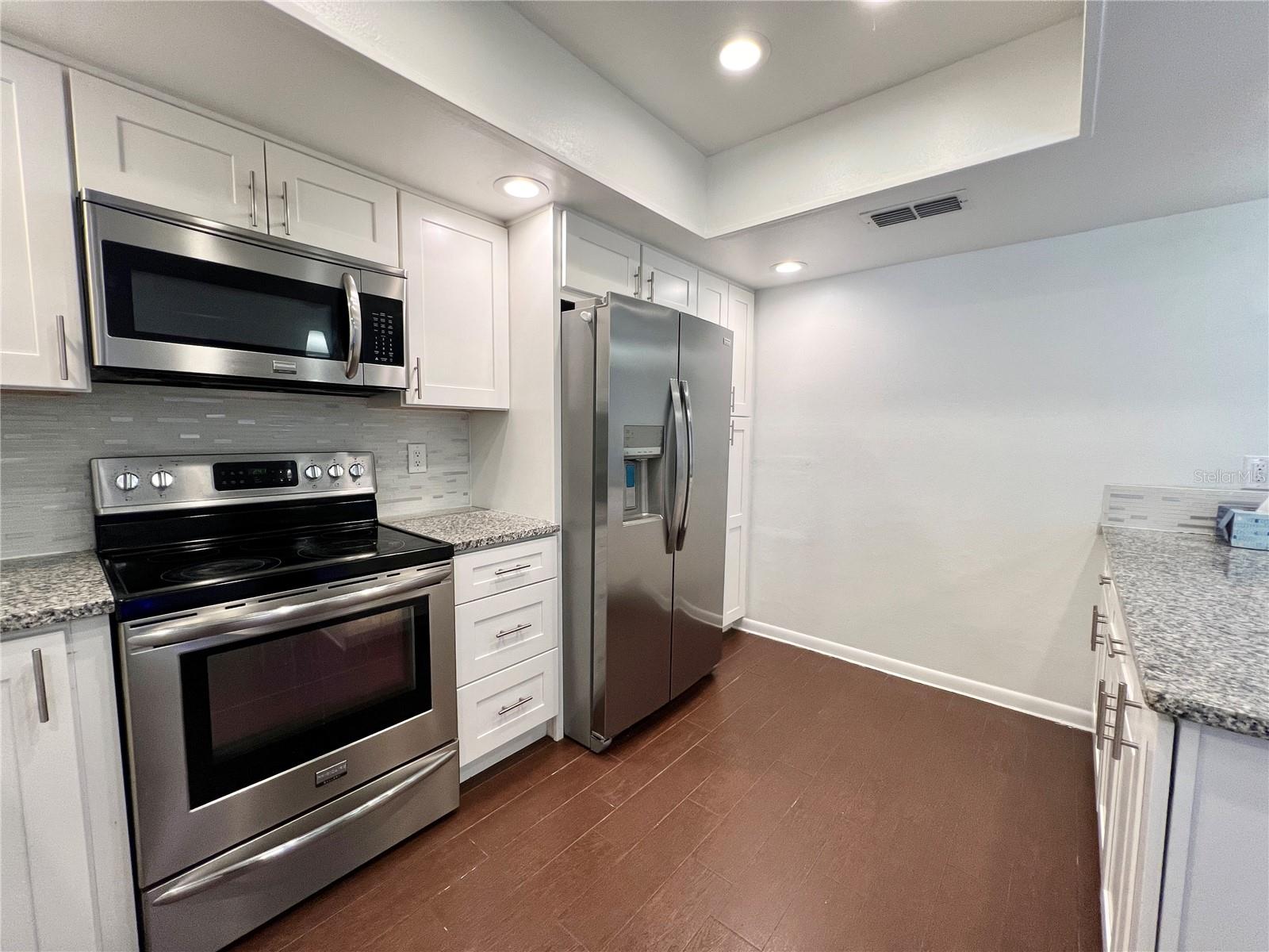 15519 MORNING DR, LUTZ, FL, 33559