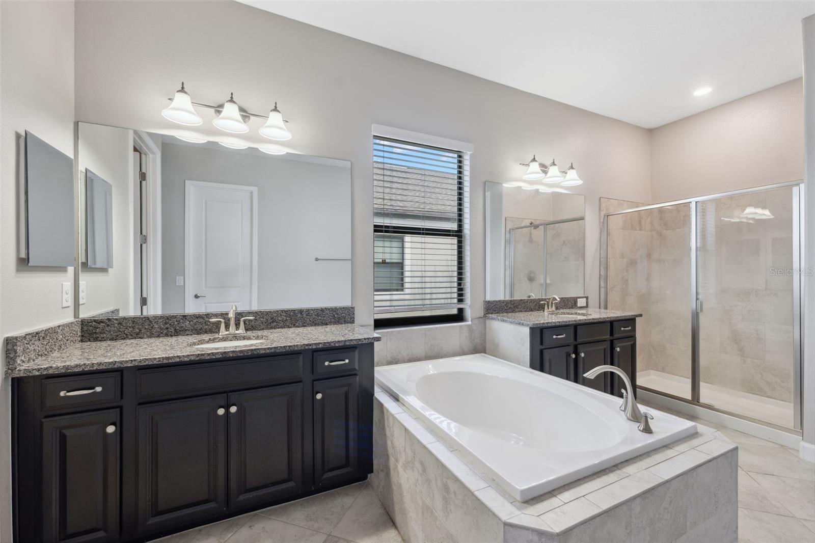 8025 ROMA DUNE DR, WESLEY CHAPEL, FL, 33545