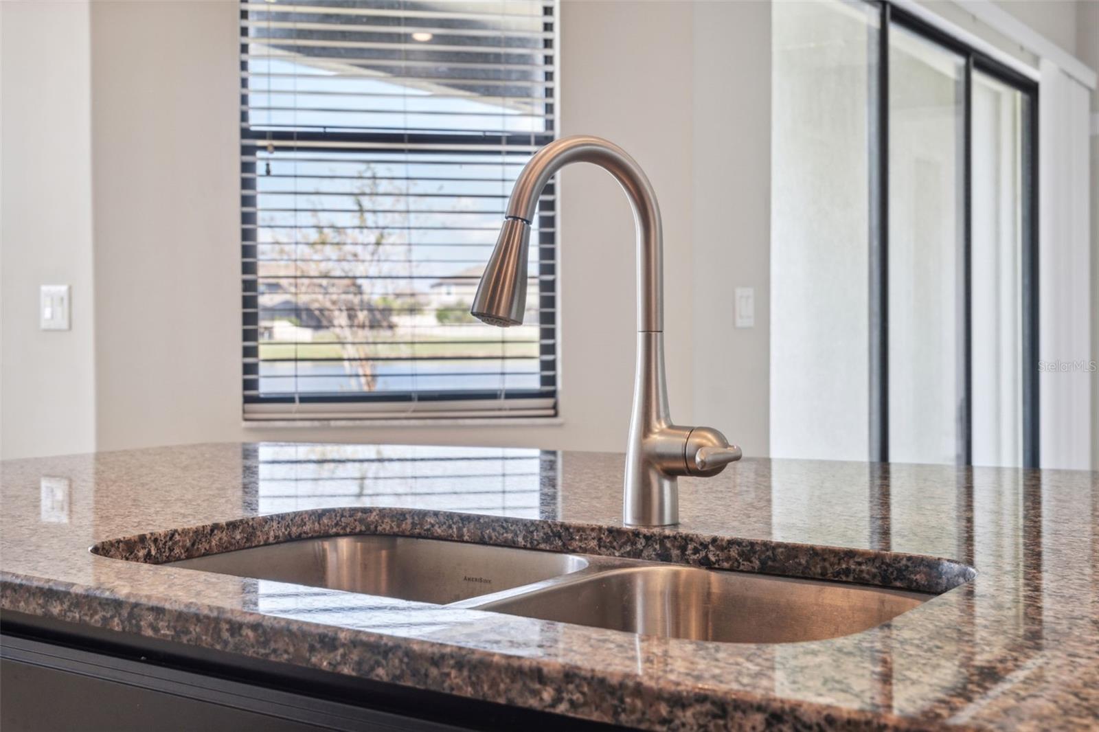 8025 ROMA DUNE DR, WESLEY CHAPEL, FL, 33545