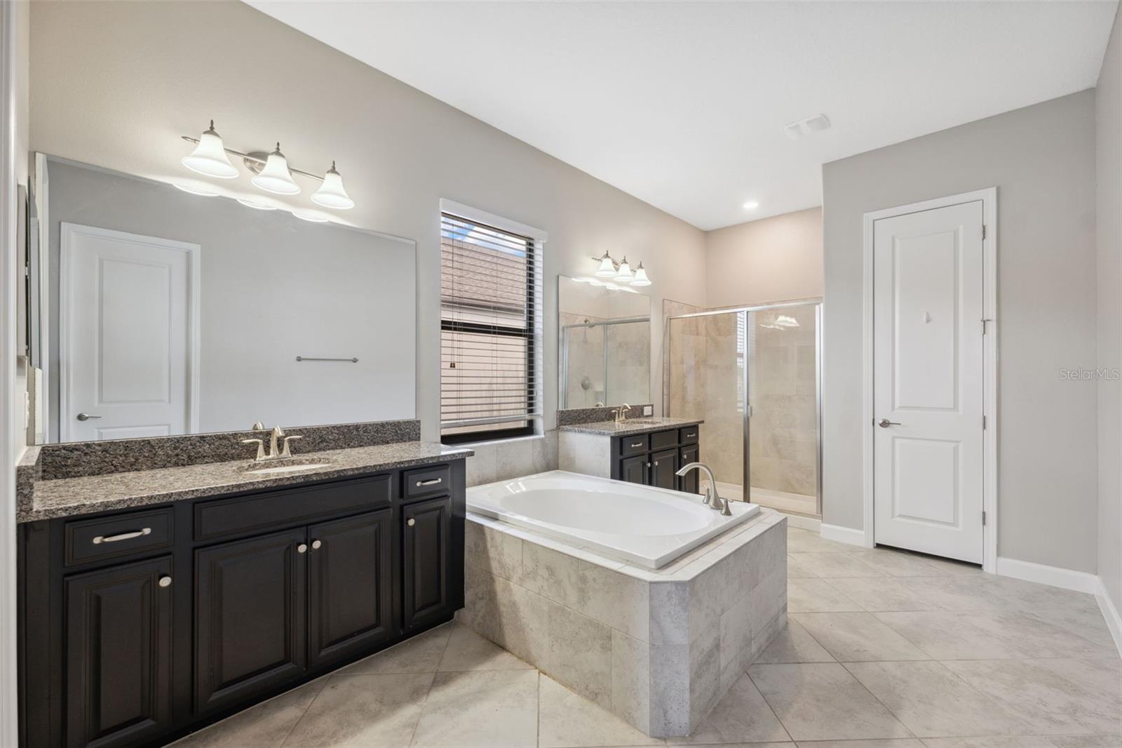 8025 ROMA DUNE DR, WESLEY CHAPEL, FL, 33545