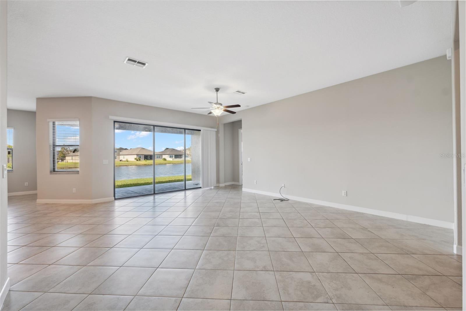 8025 ROMA DUNE DR, WESLEY CHAPEL, FL, 33545