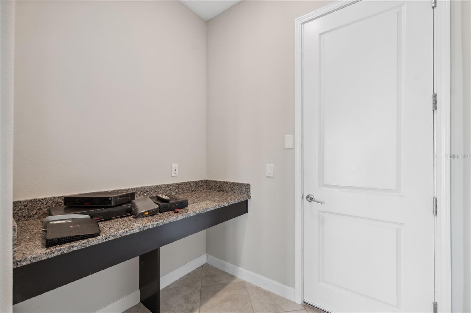8025 ROMA DUNE DR, WESLEY CHAPEL, FL, 33545