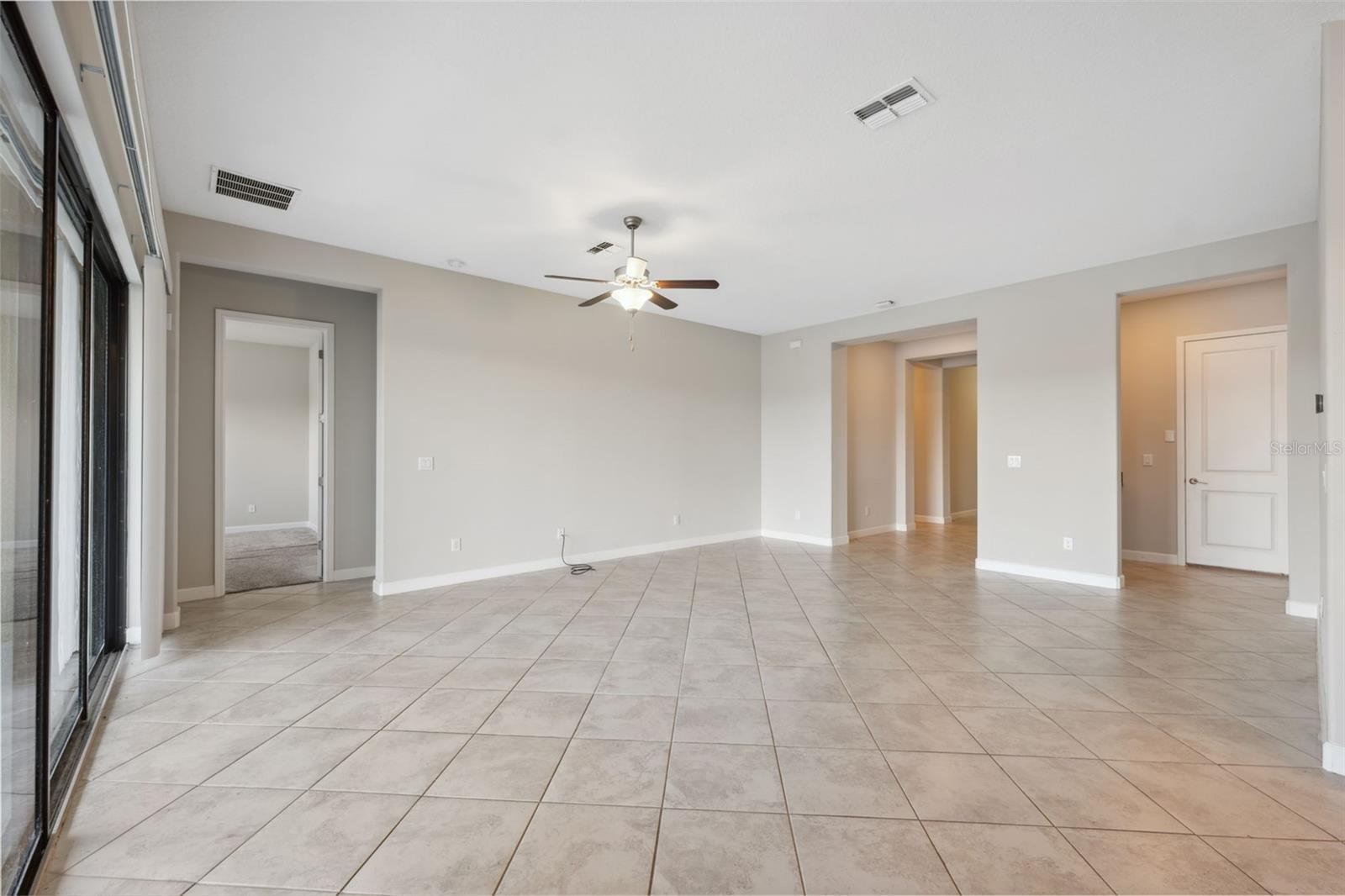 8025 ROMA DUNE DR, WESLEY CHAPEL, FL, 33545
