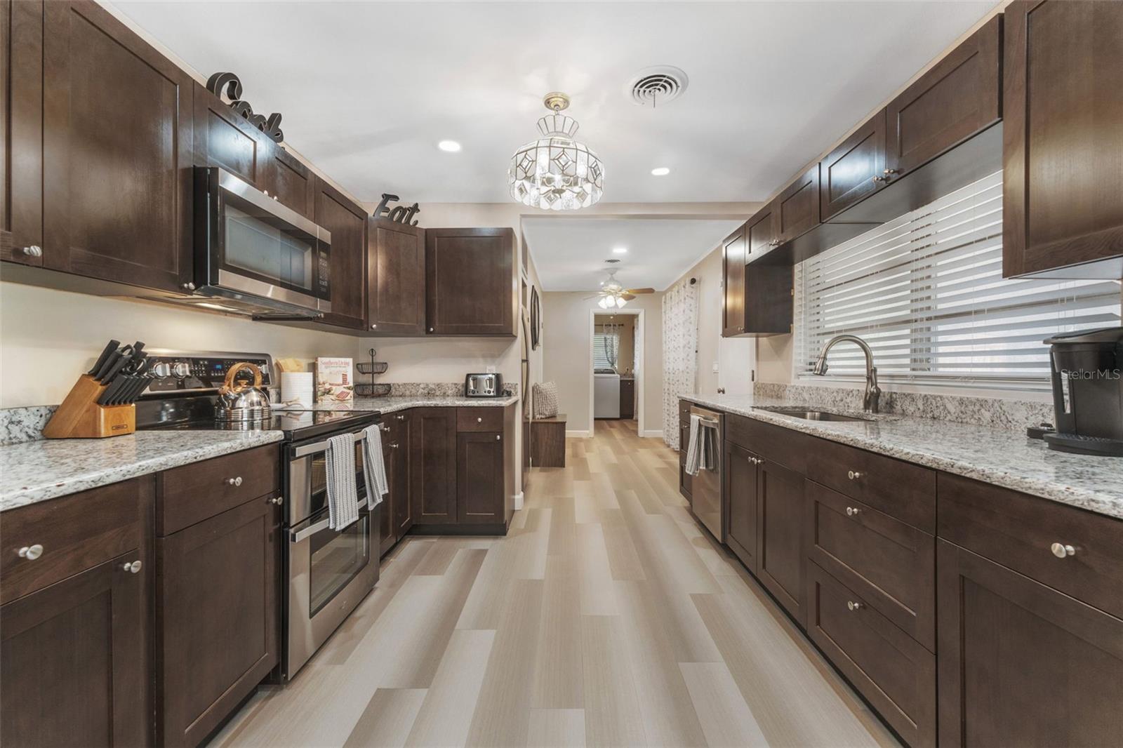 THE GEORGE SUB, LAKELAND, FL, 33803