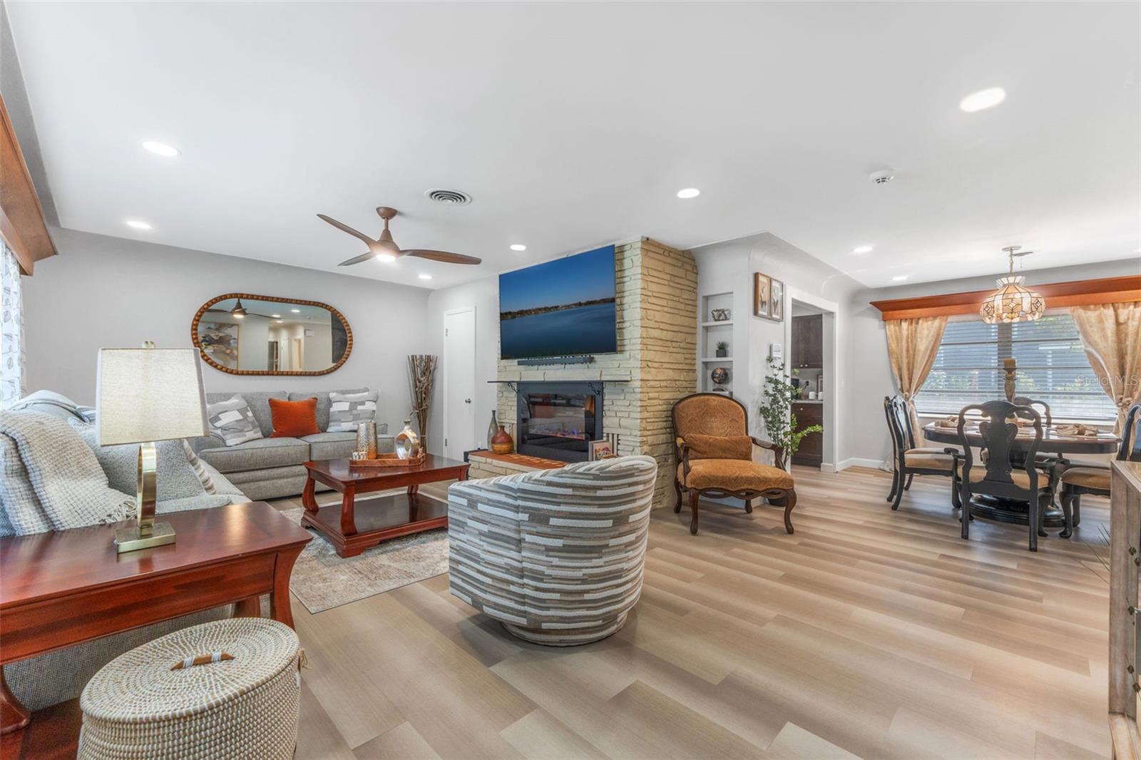 THE GEORGE SUB, LAKELAND, FL, 33803