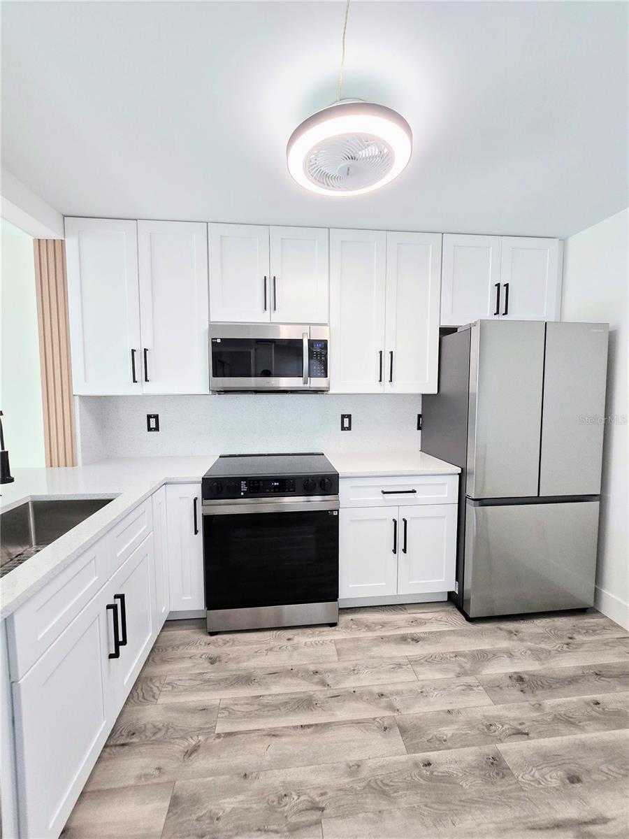12200 VONN RD #2106, LARGO, FL, 33774