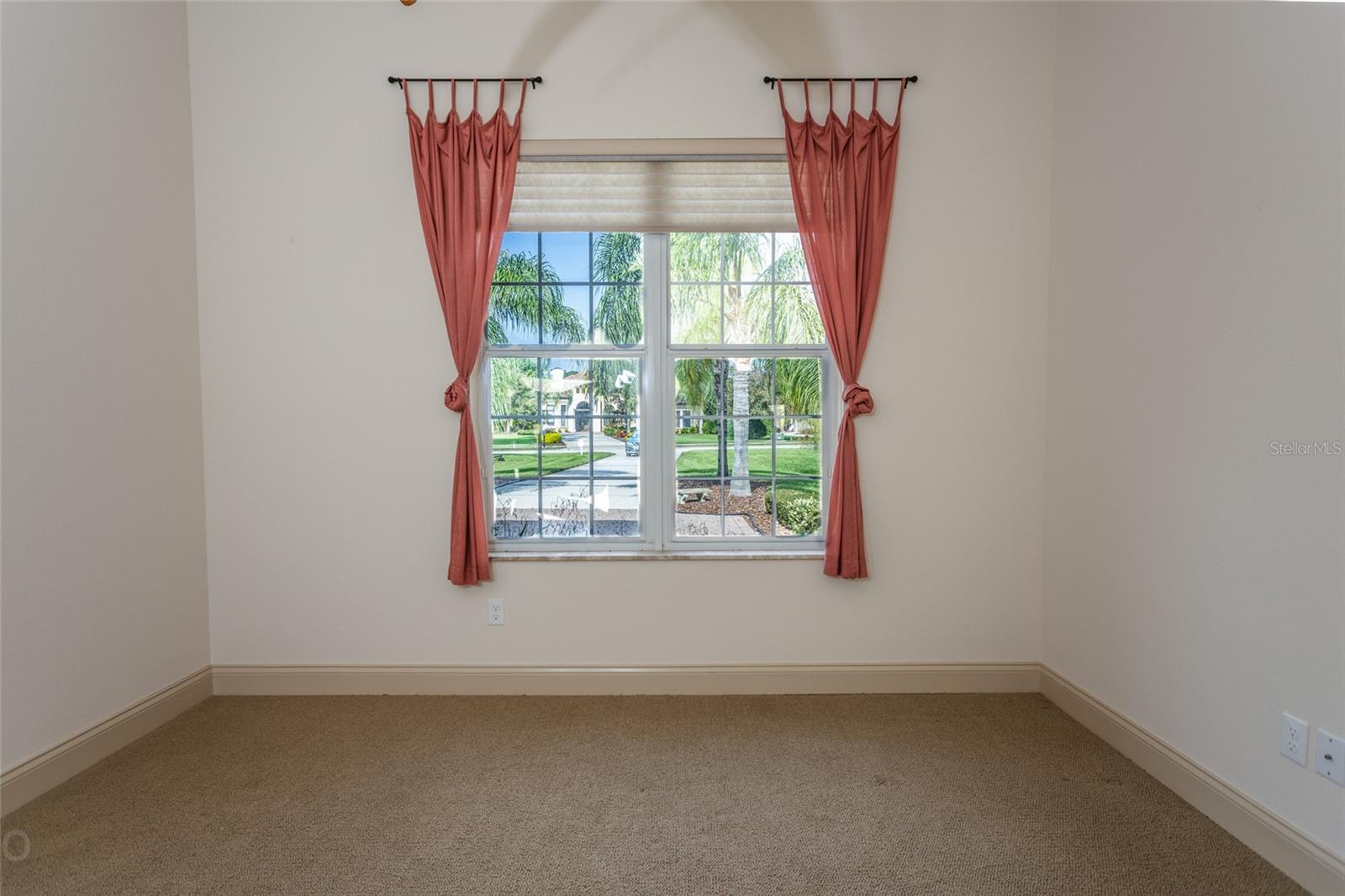 207 WILLOW OAK WAY, PALM COAST, FL, 32137