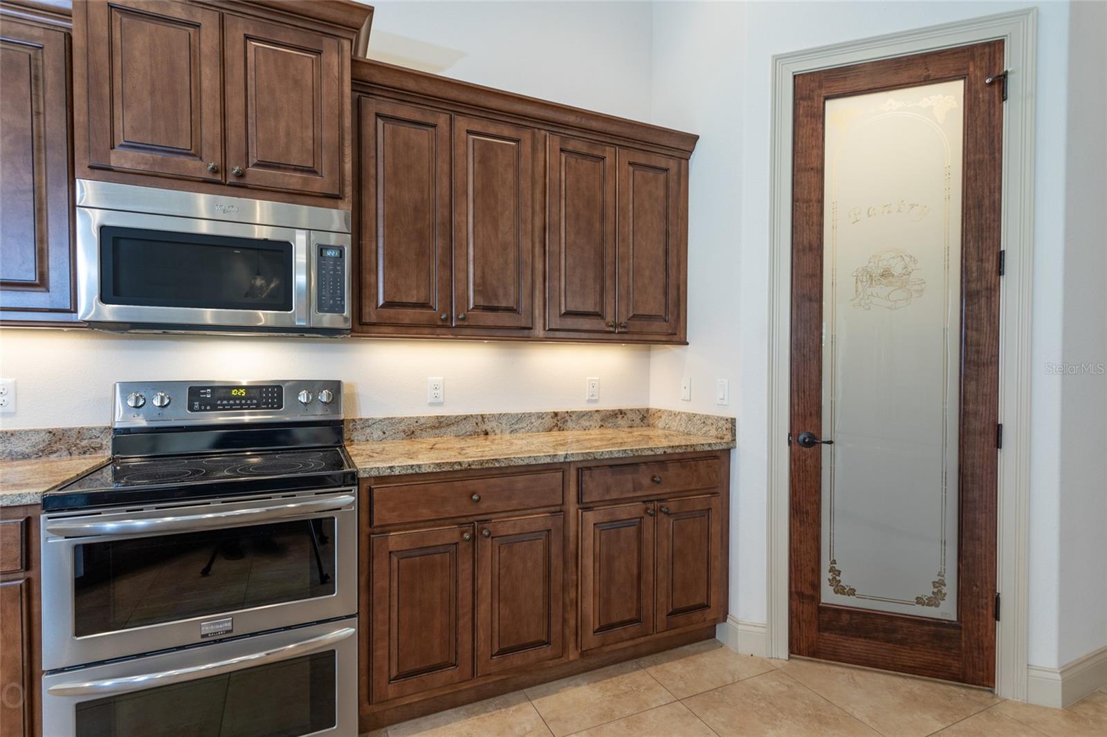 207 WILLOW OAK WAY, PALM COAST, FL, 32137