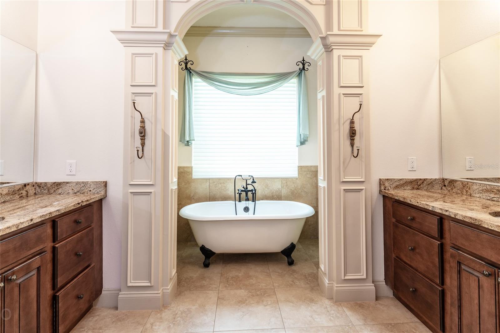 207 WILLOW OAK WAY, PALM COAST, FL, 32137