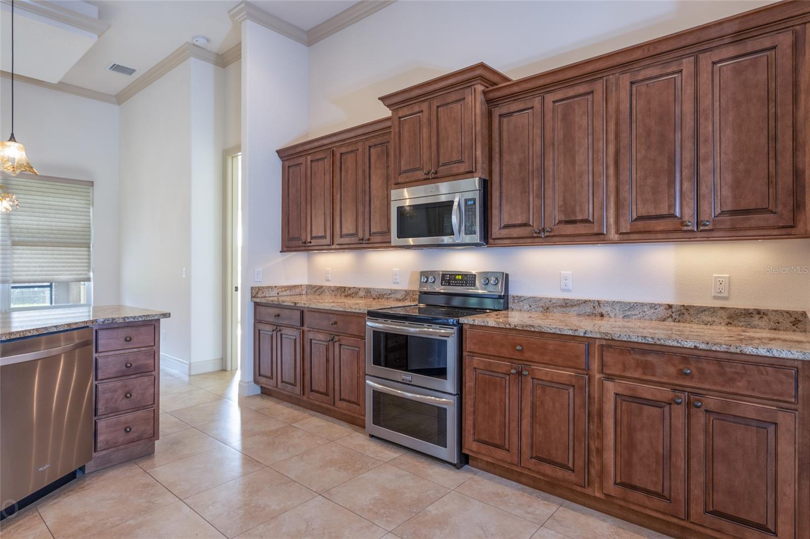 207 WILLOW OAK WAY, PALM COAST, FL, 32137