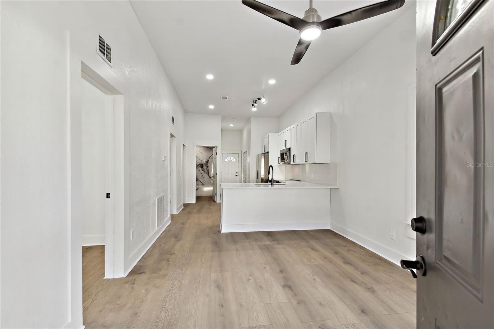 1106 W LA SALLE ST, TAMPA, FL, 33607