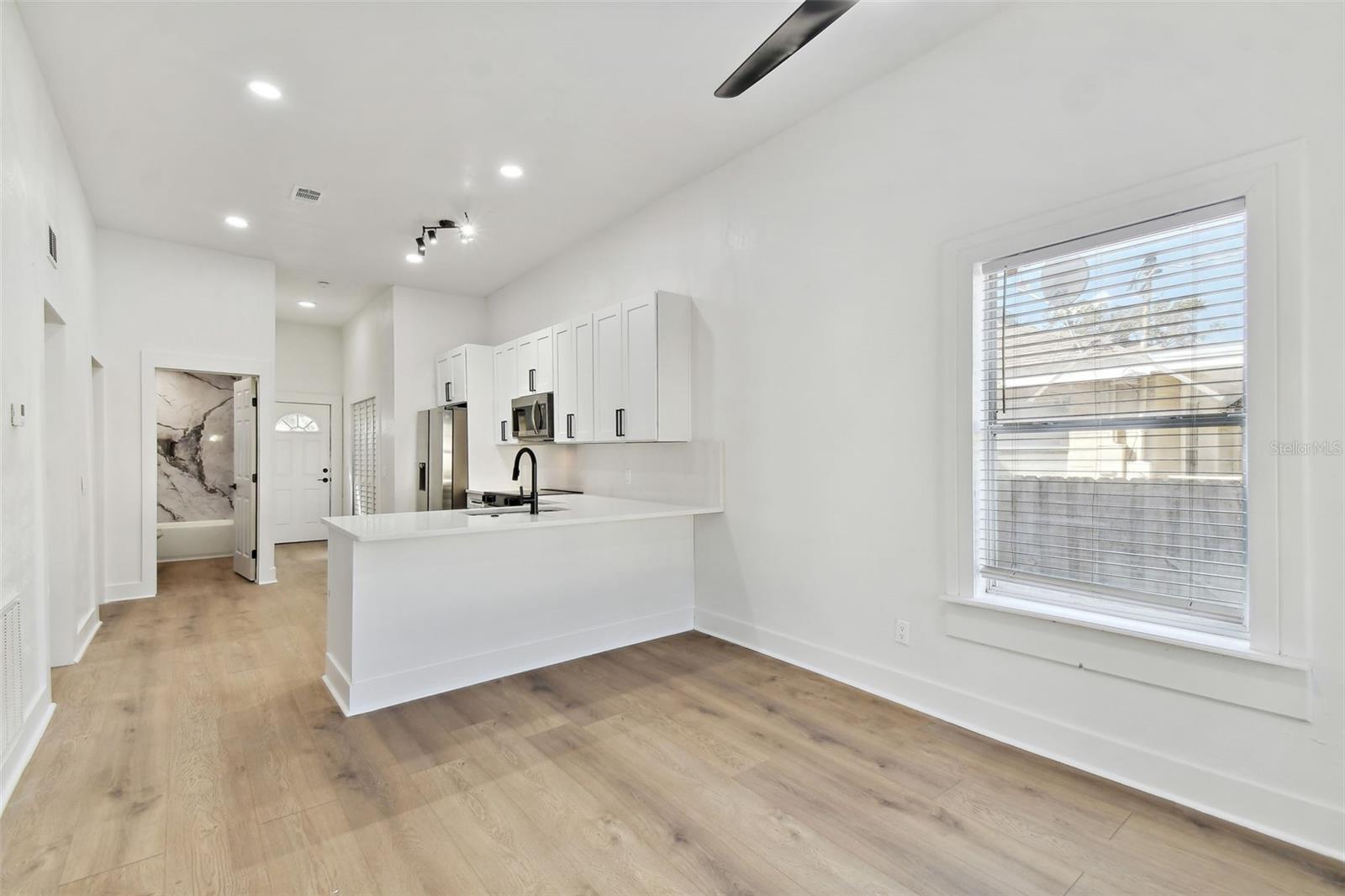1106 W LA SALLE ST, TAMPA, FL, 33607