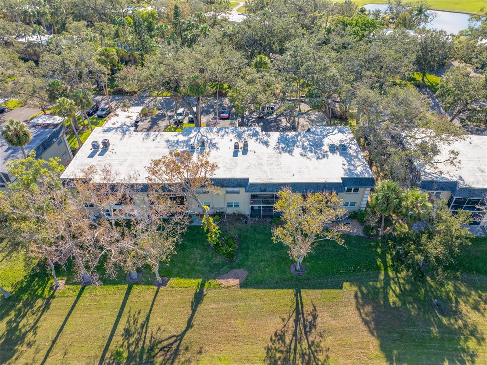 57 COUNTRY CLUB DR #57, LARGO, FL, 33771
