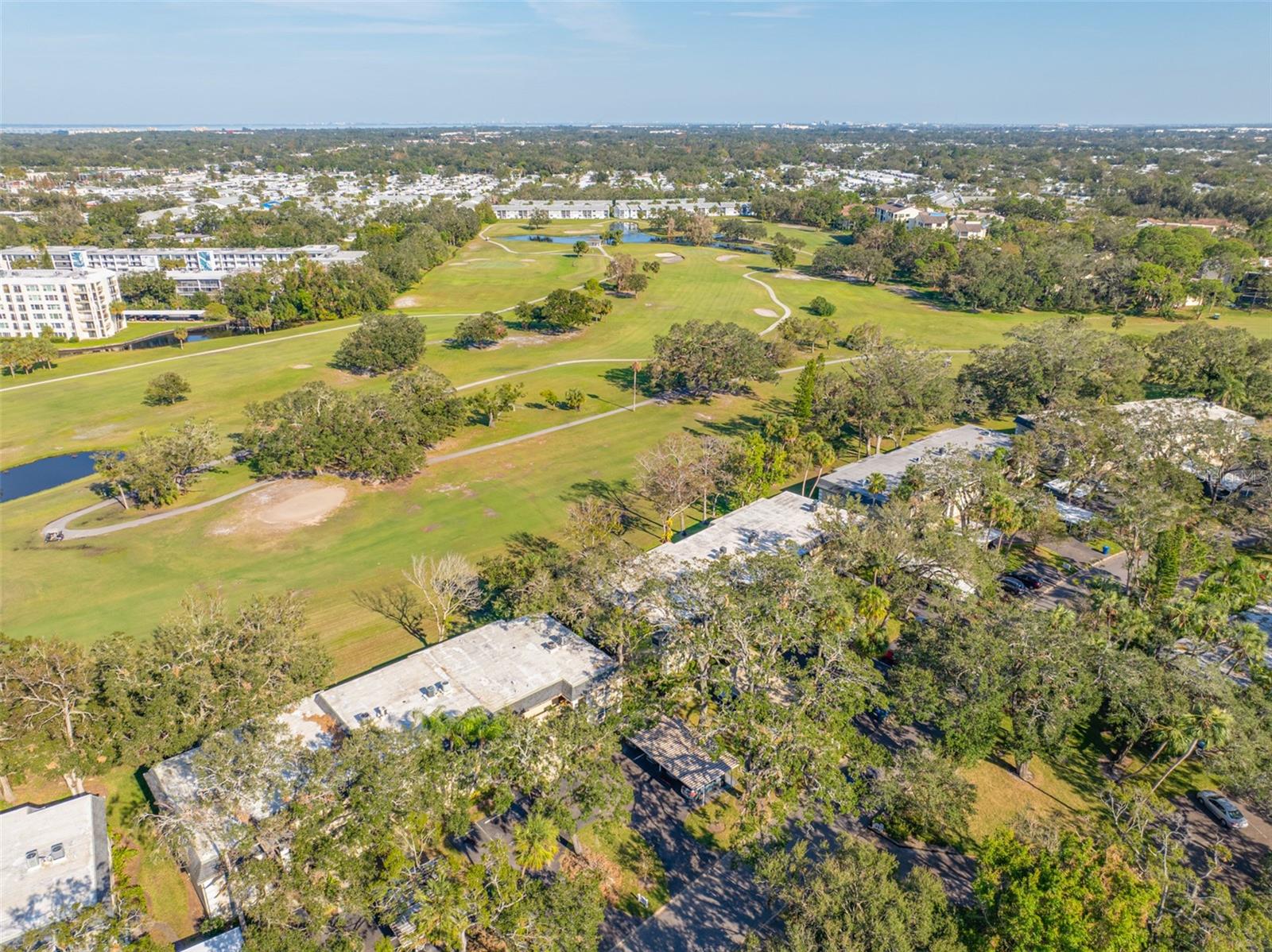 57 COUNTRY CLUB DR #57, LARGO, FL, 33771